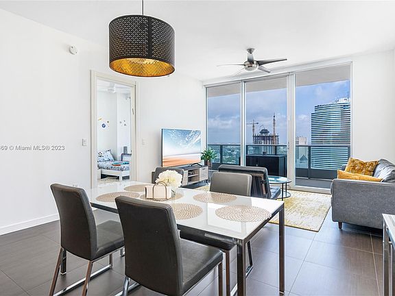 4th image of 200 Biscayne Boulevard Way APT 4812