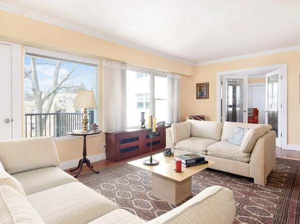 2 Stoneleigh Plaza #4F, Bronxville, NY 10708