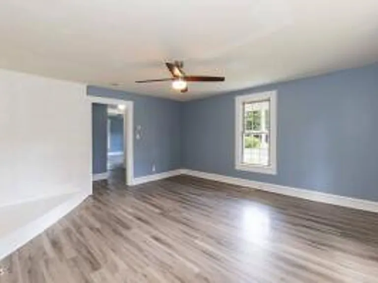 101 E Reason St — Photo 12