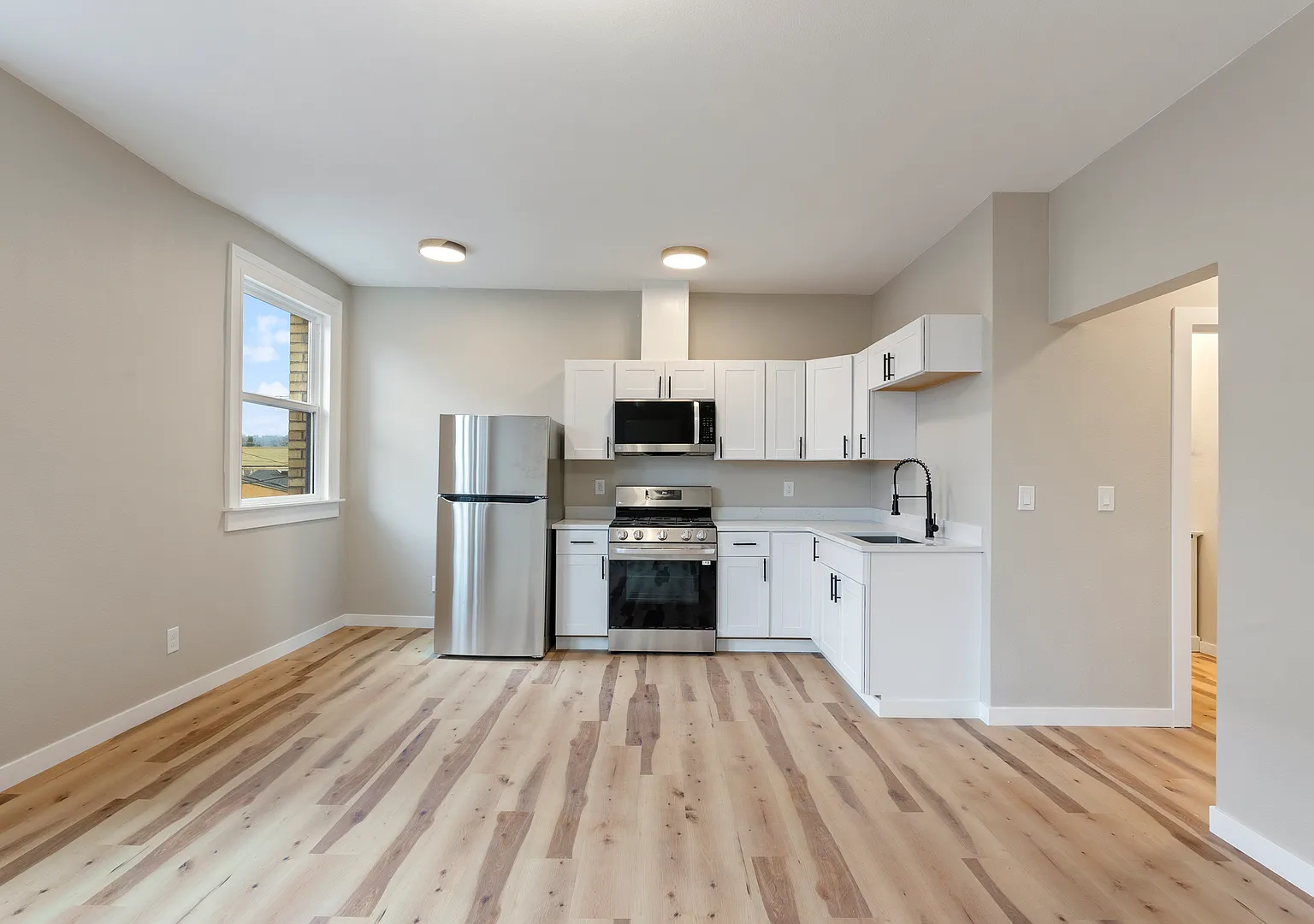 Sunnymot Apartments — Photo 4
