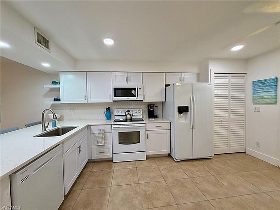 2nd image of 28940 Bermuda Pointe CIR #102