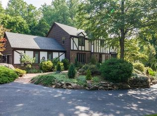 21 Colonel Evans Dr, Morristown, NJ 07960