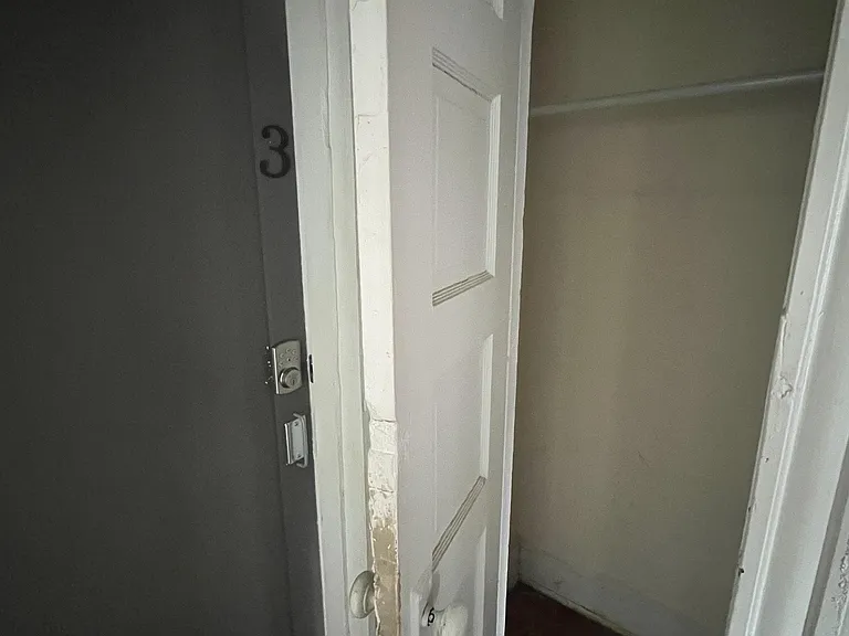 Venable St — Photo 2