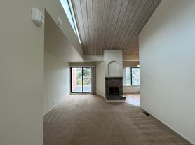 907 Bosworth St, San Francisco, CA