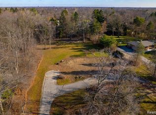 7333 Bingham Rd, Bloomfield Hills, MI 48301
