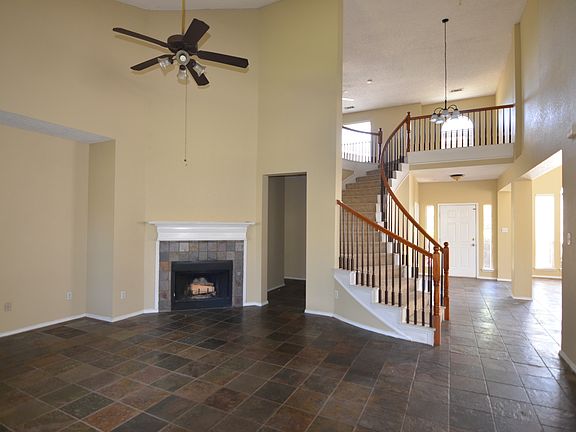 2nd image of 3500 Cherry Blossom Ln