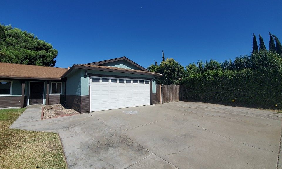 1st image of 2038 Redwood Ave