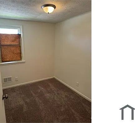 102 S Webster Ave — Photo 13