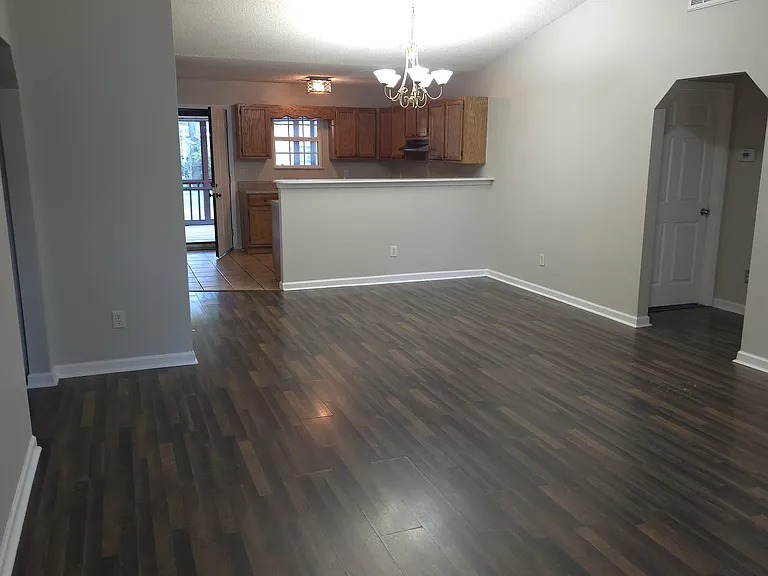 234 Clifton St — Photo 3
