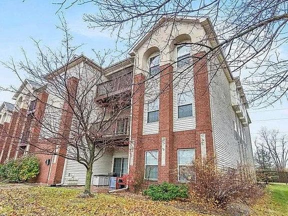 2nd image of 835 Blue Sky Dr APT 204
