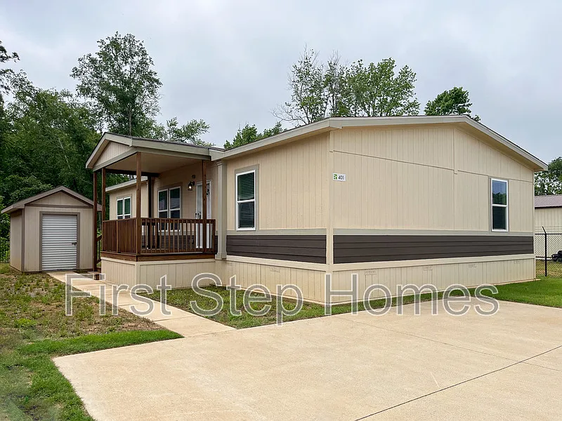 401 Marco St