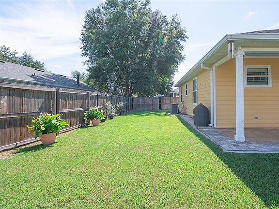 3rd image of 14274 NW 9TH ROAD