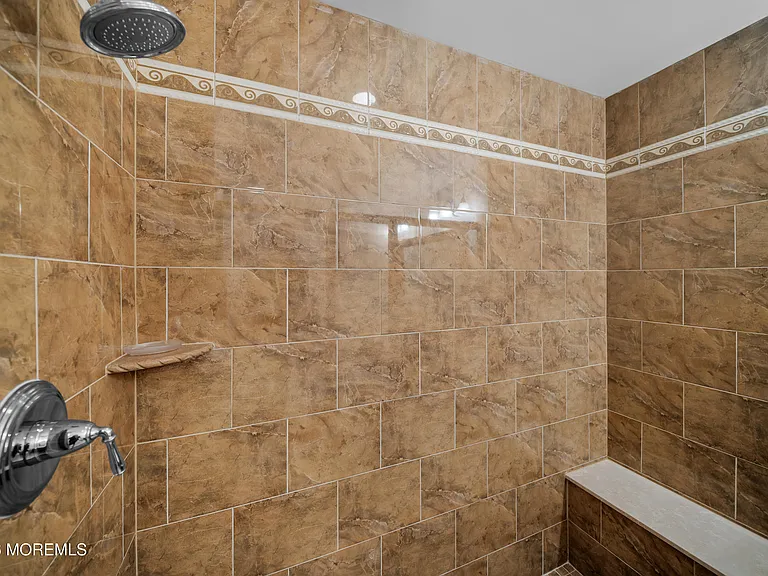 302 Villa Dr — Photo 34