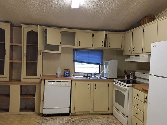 2nd image of 86 Lake Ellen Dr