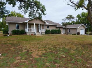 1912 Frontier Rd, Bennington, KS 67422