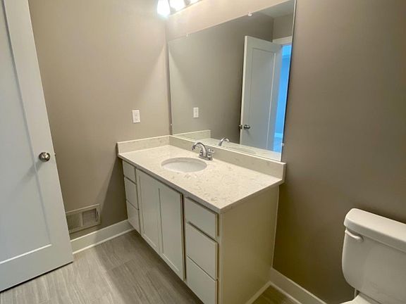 4th image of 2533 W Towne St #61