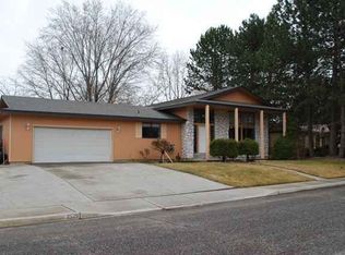 2526 Granada Ct, Richland, WA 99354