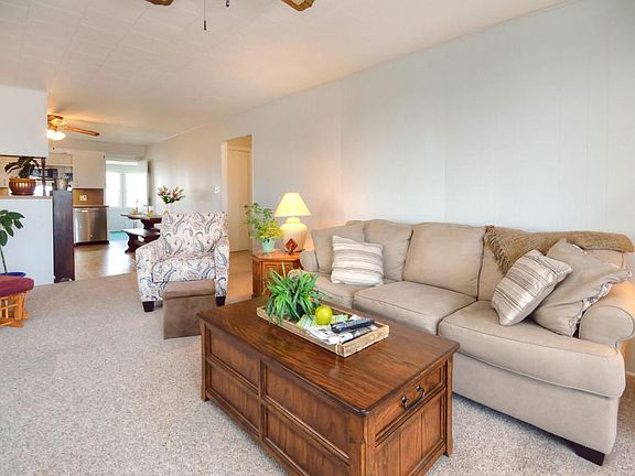4th image of 2522 W Beach Dr
