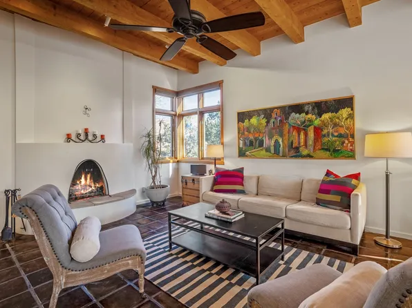 698 La Viveza Ct, Santa Fe, NM 87501