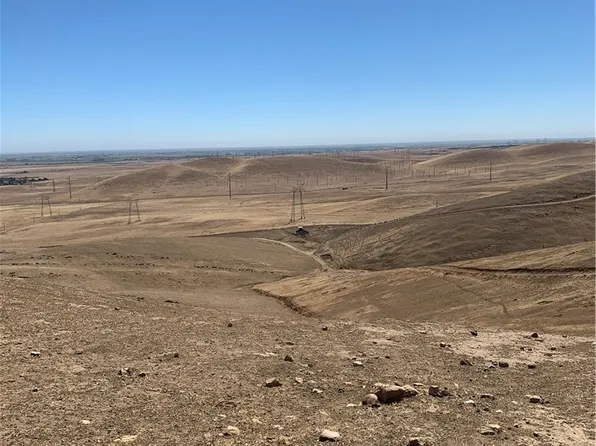 17205 S Jasper Sears Rd, Los Banos, CA 93635