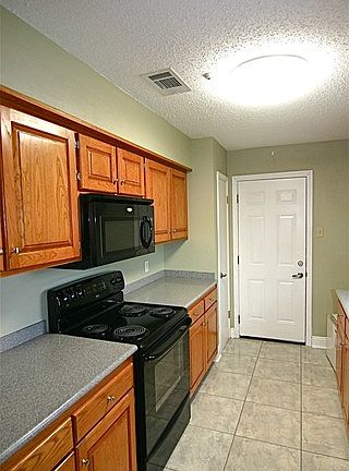 3rd image of 5108 Towering Oaks Ave