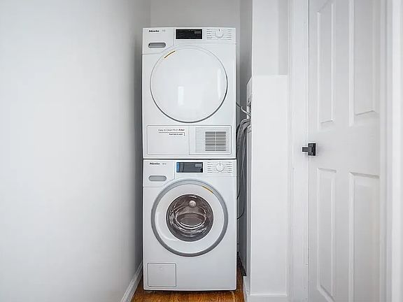 5th image of 110 Bedford St APT 3C