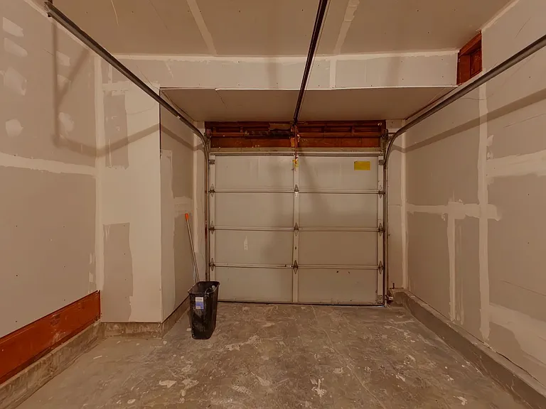 2338 S Dellrose Ave — Photo 10