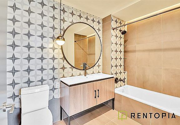 4th image of 340 Evergreen Ave #402