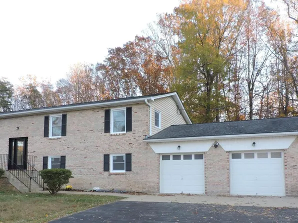 52 Forest Hill Ln, Stafford, VA 22556