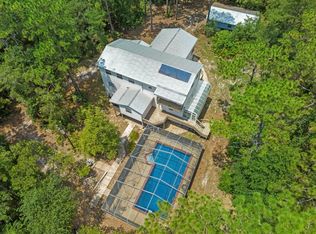 69 Tall Timbers Dr, Crawfordville, FL 32327
