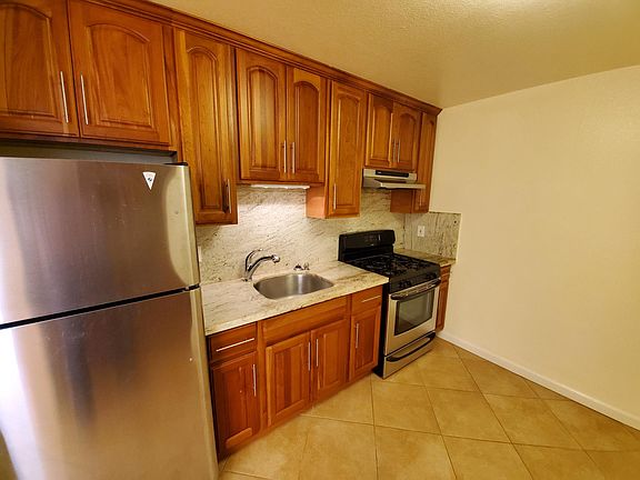 2nd image of 1761 9th Ave #A