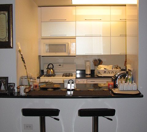 Glimpse of the b'fast nook