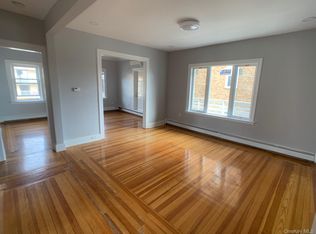 141 Beach 125th St FLOOR 2, Rockaway Park, NY 11694