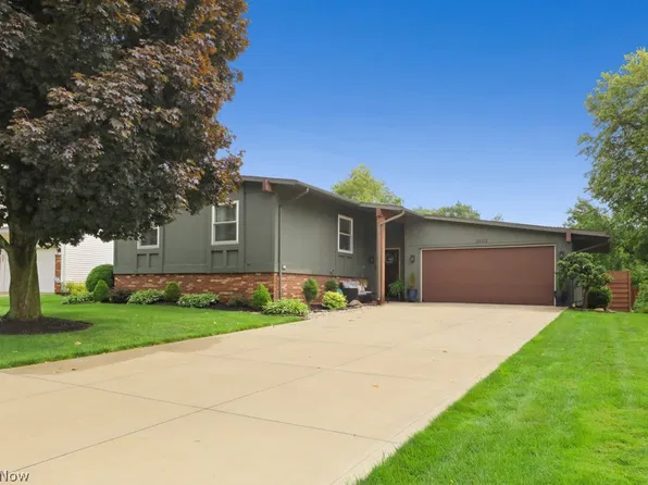 2802 Blenheim Ave, Alliance, OH 44601