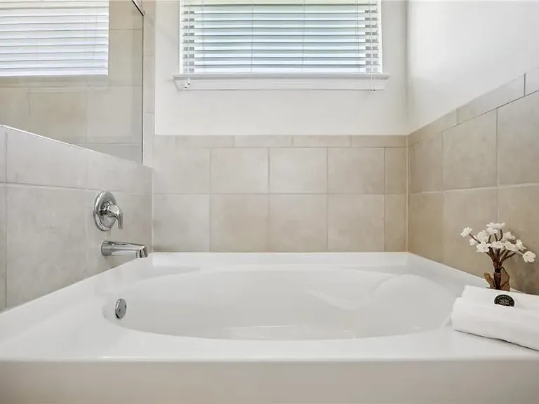 7165 Ansley Park Way — Photo 9