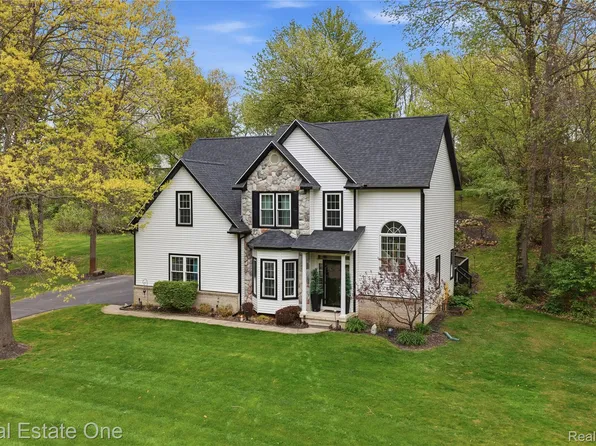 5361 Universe Ave, Howell, MI 48843