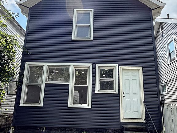4th image of 856 E 25th St