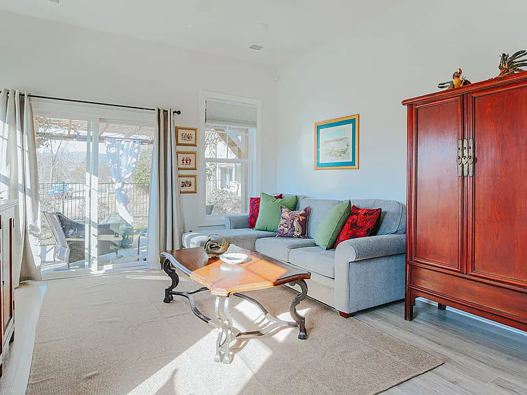 505 Crimson St — Photo 15