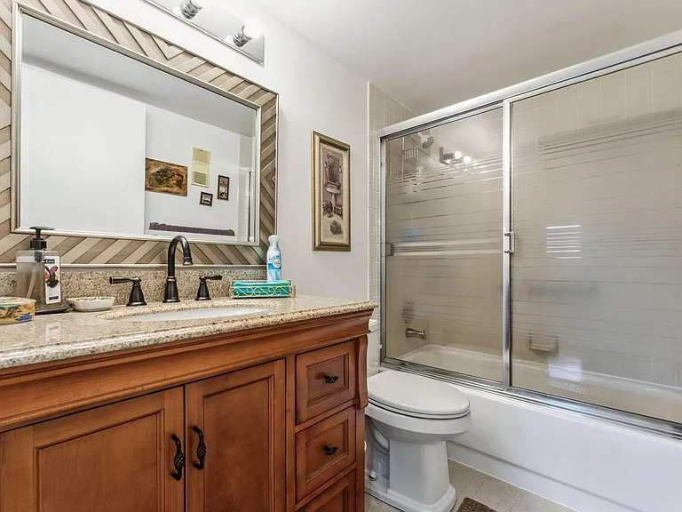 15301 Pembridge Ave #43 — Photo 14