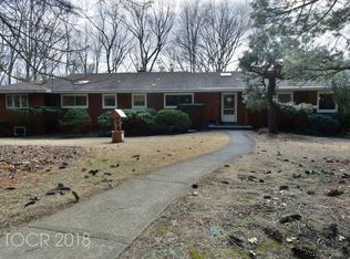 752 Paiute Pl, Franklin Lakes, NJ 07417