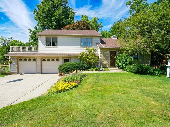 60 Curtis Ave, Canfield, OH 44406