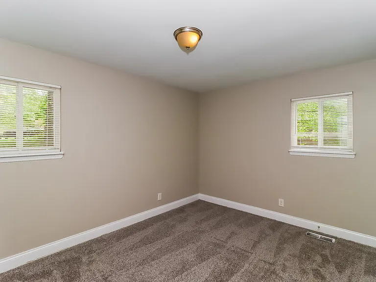 617 Gentle Breeze Dr — Photo 11