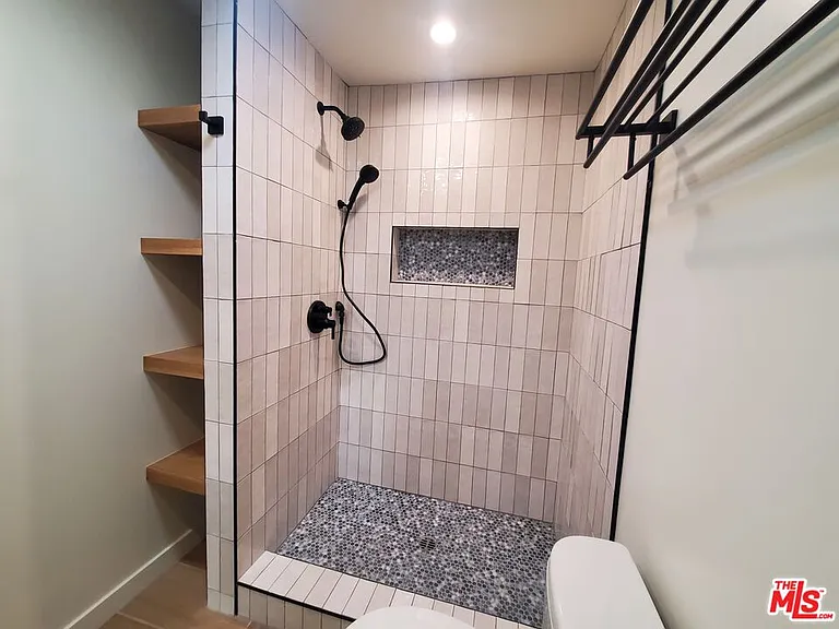 6503 Geyser Ave — Photo 17
