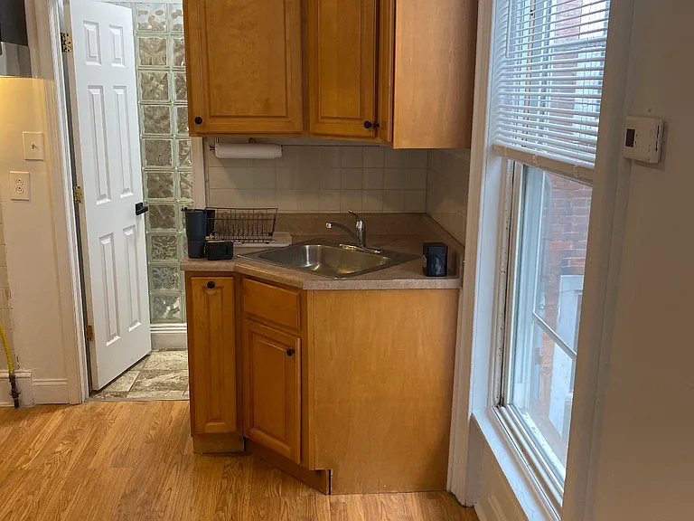 3838 Baring St #2R — Photo 4