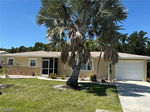 879 Lake McGregor Dr Photo 1