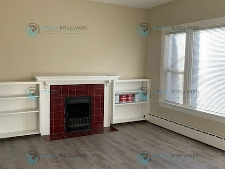 245 W Taylor St — Photo 10