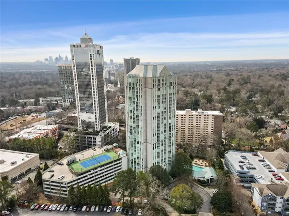 2870 Pharr Court South NW #Nw-2204-2204, Atlanta, GA 30305