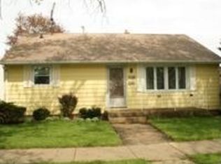 1125 Woodman Rd, Janesville, WI 53545
