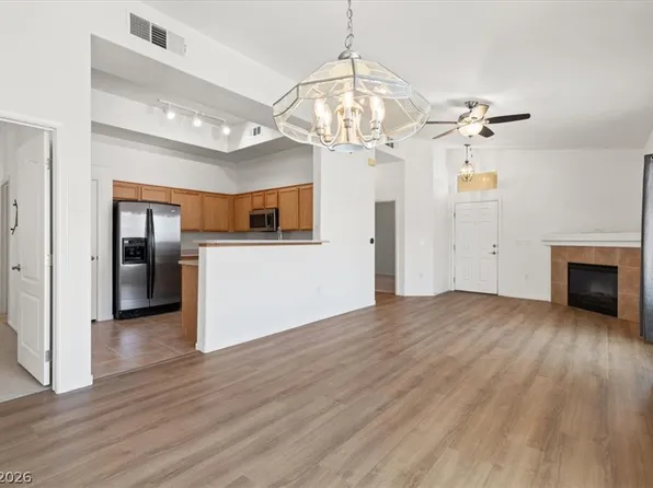 3474 Desert Cliff St Unit 201, Las Vegas, NV 89129