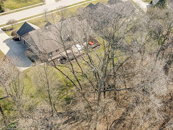 5th image of 1031 Quiet Brook Trl